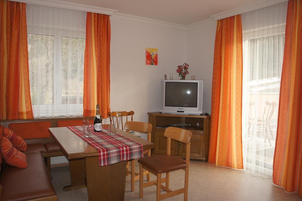 פלאטלאך Appartementhaus Alpina מראה חיצוני תמונה